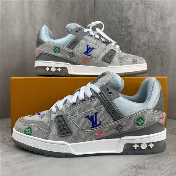 20251128154045779 390